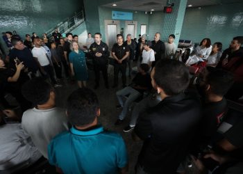 Os brasileiros chegaram ao Amazonas na noite de sexta-feira (24). Foto: Alex Pazuello/Secom