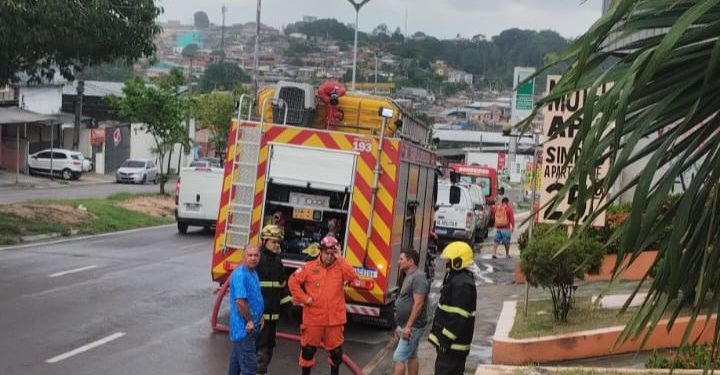 Um homem acabou sofrendo queimaduras pelo corpo e foi socorrido. Foto: Divulgação