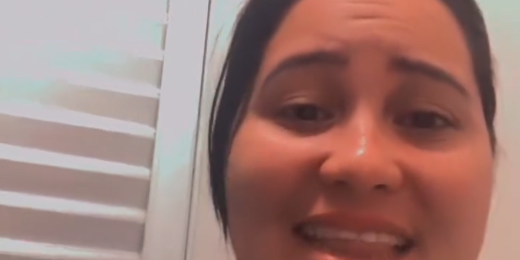 Estephanne Cavalcante, a mãe, contou que os pais do menino não querem se responsabilizar. Foto: Reprodução