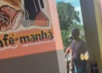 Vídeo forte: Homem sai para tomar café em estabelecimento e m0rr3 a t1r0s no Amazonas