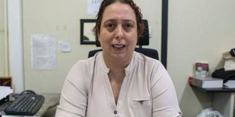 Juíza do Amazonas que pediu voto para Lula é suspensa por 60 dias, decide CNJ