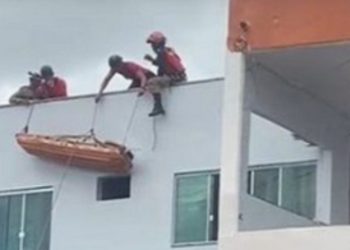 Vídeo mostra momento que bombeiros realizam resgate de pintor que foi eletrocutado em Manaus