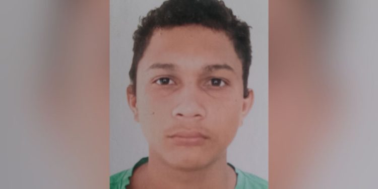 Família procura delegacia após jovem sumir em Manacapuru