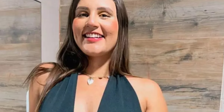 A influenciadora estava no carro do ex-namorado e os dois tiveram uma discussão. Foto: Reprodução