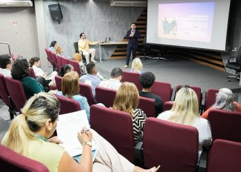 Evento contou com a presença de especialistas que esclareceram sobre o tema. Foto: Cleuton Silva / Dicom - CMM