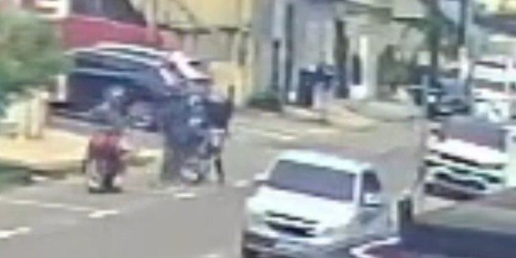 O crime foi praticado no conjunto Vieiralves, depois do funcionário da empresa recolher os malotes de dinheiro das lojas franqueadas. Foto: Reprodução