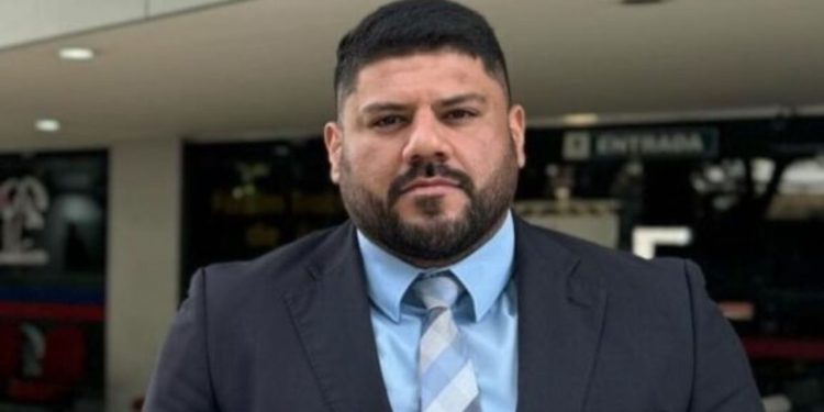 Advogado procurado por amaeaç4r a esposa de m0rte com arm4 é preso no Vieiralves