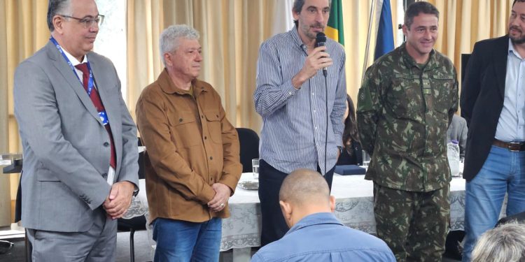 Estudos utilizaram aparelhos de TV Box apreendidos pela Receita Federal e que, agora, passam a ser benefícios para a sociedade. Foto: Divulgação