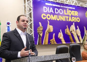 Presidente Roberto Cidade homenageia líderes comunitários e ressalta importância do ‘trabalho de rua’ na atenção à população