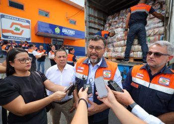 Operação Cheia 2025: Governador Wilson Lima vistoria envio de 50 toneladas de ajuda humanitária para Borba e Novo Aripuanã