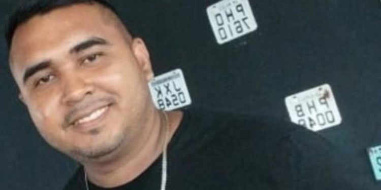 Motoqueiro m0rr3 após pilotar de madrugada e acertar caminhão no interior do Amazonas