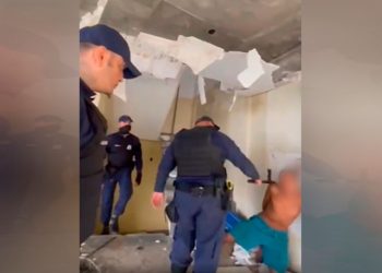 Último guarda envolvido em t0rtura de homem algemado em Manaus está foragido