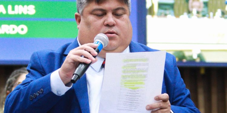 Projeto de Lei foi aprovado durante sessão plenária desta quarta-feira (18 de junho. Foto: Cleuton Silva e Eder França-Dicom/CMM