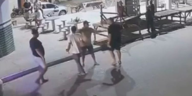 Veja: Homem é m0rt0 com tir0 na cabeça após discussão por som alto