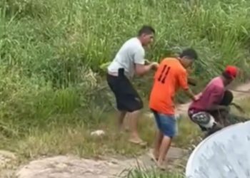 'É ladrão': vídeo mostra homem acusado de furt0s em Maués levando paul4d4s