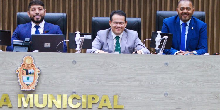 Grande expediente, o primeiro do mês de agosto, teve debates acerca das ações realizadas na área central da capital. Foto:  Cleuton Silva e Eder França/Dicom-CMM