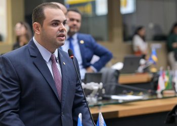 O parlamentar cobrou maior atenção do Governo Federal, tanto no que se refere à revitalização da BR-319, quanto à melhoria da malha viária. Foto: Herick Pereira