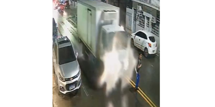 O caso ocorreu na avenida Cravina dos Poetas, no conjunto Ajuricaba, bairro Alvorada, Zona Centro-Oeste de Manaus. Foto: Reprodução