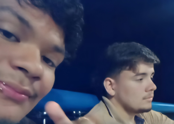 Diego Natanael Pereira de Freitas Linhas, (da direita) de 18 anos, fugiu para a Bolívia e depois retornou para o AM. Foto: Reprodução