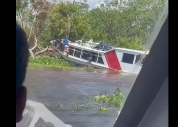 Testemunhas relataram que a situação ocorreu devido a uma possível falha técnica ou erro de manobra. Foto: Reprodução