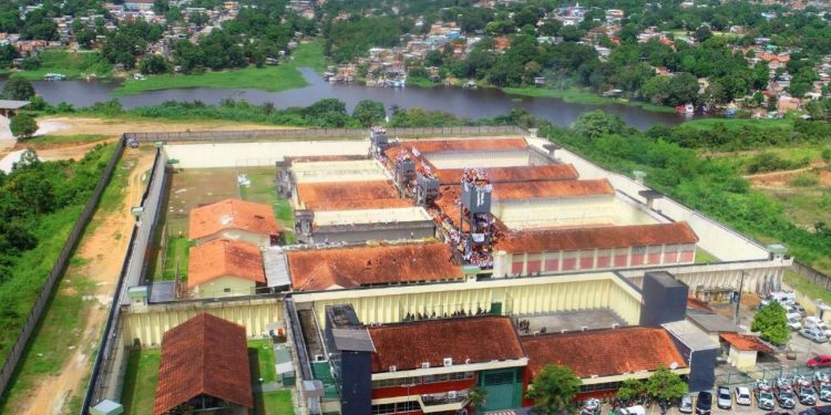 Agentes descobrem detento m0rt0 em cela de presídio de Manaus