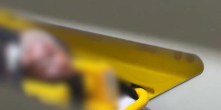 Homem é achado chorando de dor após ser esp4ncad0 por grupo e ser r0ubad0 no Centro