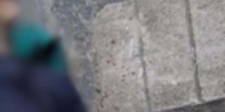 Veja: Moradores encontram homem m0rt0 com faca cr4vada no peito no meio da rua em Coari