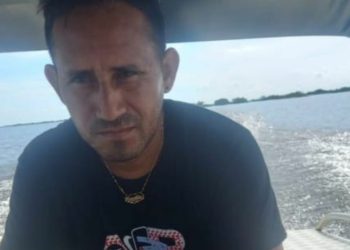 Homem é preso em Itacoatiara após at4car idoso com machado e b4ter em garota de 17 anos