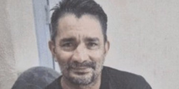 Filho reconhece roupas e identifica corpo de pai encontrado às margens de igarapé em Manaus