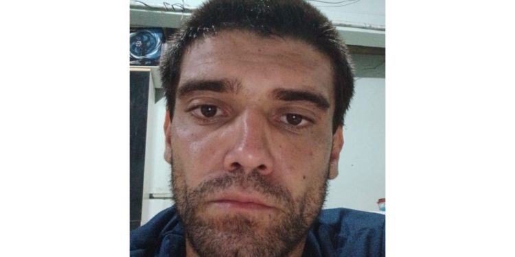 Homem que b4tia na esposa e jogou lixo na ex-sogra é procurado pela polícia em Manaus