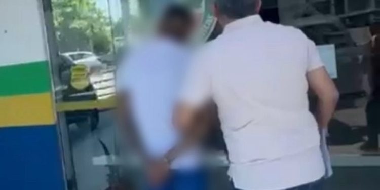 O suspeito exigiu que todos os funcionários e clientes se dirigissem a uma sala. Foto: Divulgação/PC-AM