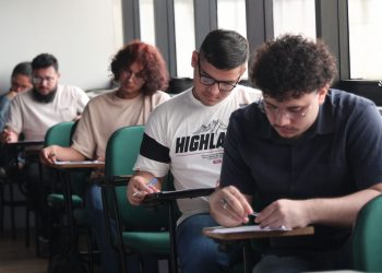 A avaliação ocorreu neste domingo (14/9) e foi voltada aos inscritos nos cursos de Teatro, Dança e Música. Foto: Divulgação