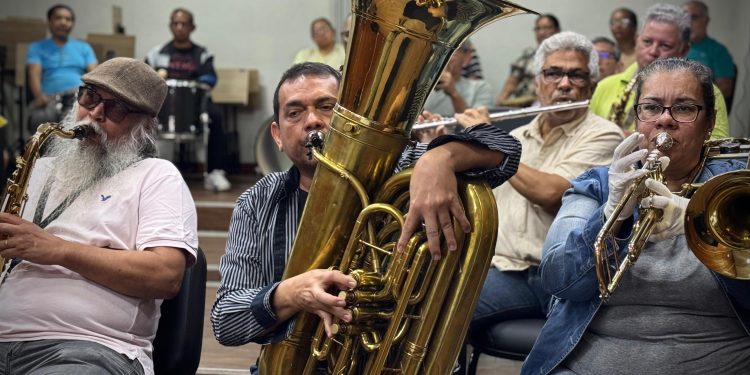 Iniciativa visa inclusão e socialização de pessoas acima de 60 anos. Foto: Divulgação
