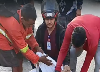 A vítima foi socorrida primeiramente por populares. Foto: Reprodução