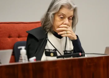 O julgamento foi retomado na tarde desta quinta-feira (11). Foto: Agência Brasil