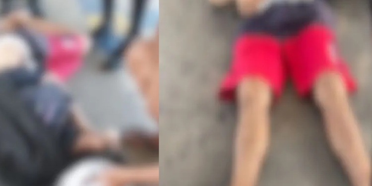 Mesmo após cair ao chão, a vítima continuou a ser alvo de chutes e socos. Foto: Reprodução