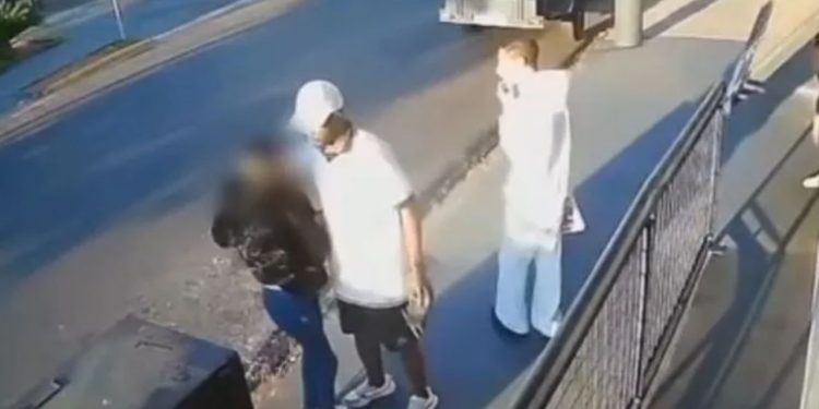 Vídeo: Motorista impede tentativa de est*pr0 e salva menina de 12 anos