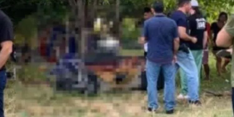 Moradores do Crespo chamam a polícia após homem m0rr3r em sofá abandonado próximo da rua