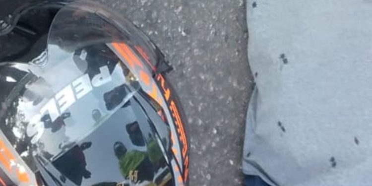 Idoso é at1ngido por motocicleta enquanto atravessava na faixa de pedestres na Compensa