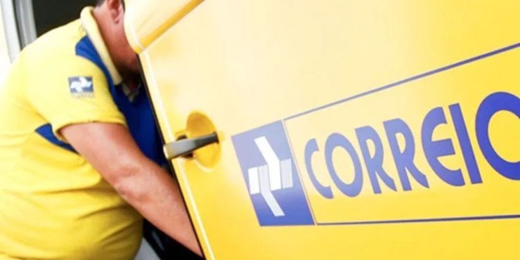 PF investiga funcionário dos Correios por furt0 de pacotes em Manaus