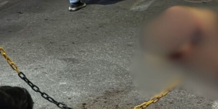 Vídeo: Homem é encontrado esf4que4d0 e com braço quebr4d0 em rua do Coroado