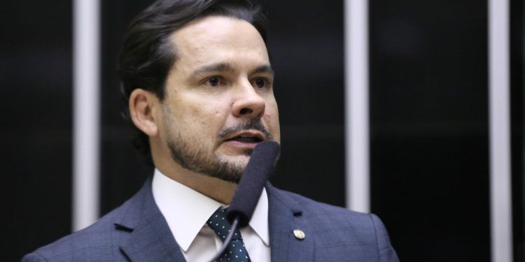 O deputado explicou que o Brasil não pode o enfrentar o problema da criminalidade com ações fragmentadas e de caráter emergencial. Foto: Arquivo Assessoria