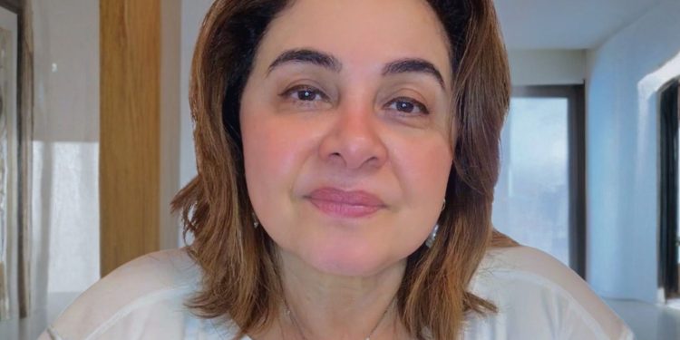 A pré-candidata ao Governo do Amazonas pelo Partido Liberal, Professora Maria do Carmo, deu sua opinião. Foto: Assessoria MC