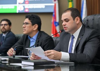 Segundo o deputado Roberto Cidade, a proposta tem como foco principal a proteção efetiva do consumidor e a transparência nas relações comerciais. Foto: Herick Pereira