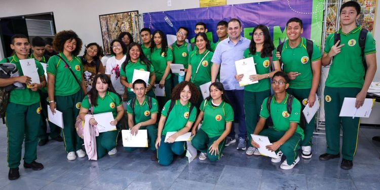 Até o momento, mais de 800 alunos já participaram das aulas presenciais realizadas aos sábados. Foto: Herick Pereira