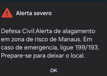 Muitos manauaras receberam o aviso quando a cidade já estava completamente alagada. Foto: Reprodução
