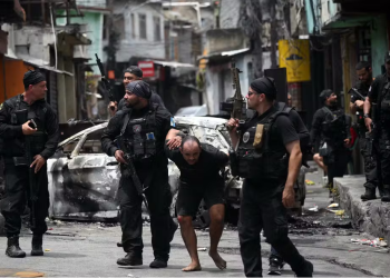 A identidade dos indivíduos não foi revelada. Foto: Mauro Pimentel - AFP/Reprodução