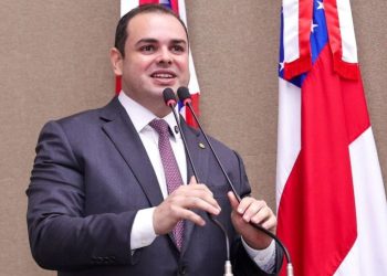 Roberto Cidade propõe programa para garantir água potável aos amazonenses em escolas públicas