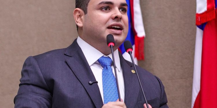 O Projeto de Lei (PL) nº 750/2025, de autoria do parlamentar, busca garantir maior transparência na divulgação dos preços de combustíveis no Estado. Foto: Herick Pereira