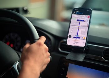 Pessoas mal-intencionadas têm utilizado o serviço para praticar golpes e outros crimes mais graves. Foto: Beatriz Sampaio e Erlon Rodrigues/PC-AM